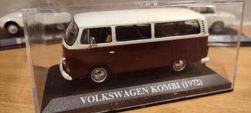 Volkswagen T2 Kombi 1972 1:43 in vitrinedoosje  beschikbaar voor biedingen