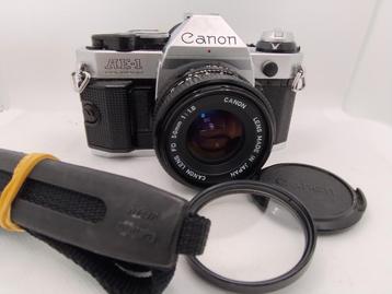 Canon AE-1 programma Camera met een 50mm Canon Lens FD f/1.8