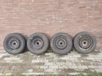 Winterbanden op stalen velgen 205 55 R16, Auto-onderdelen, Banden en Velgen, Ophalen, Winterbanden, Velg(en)