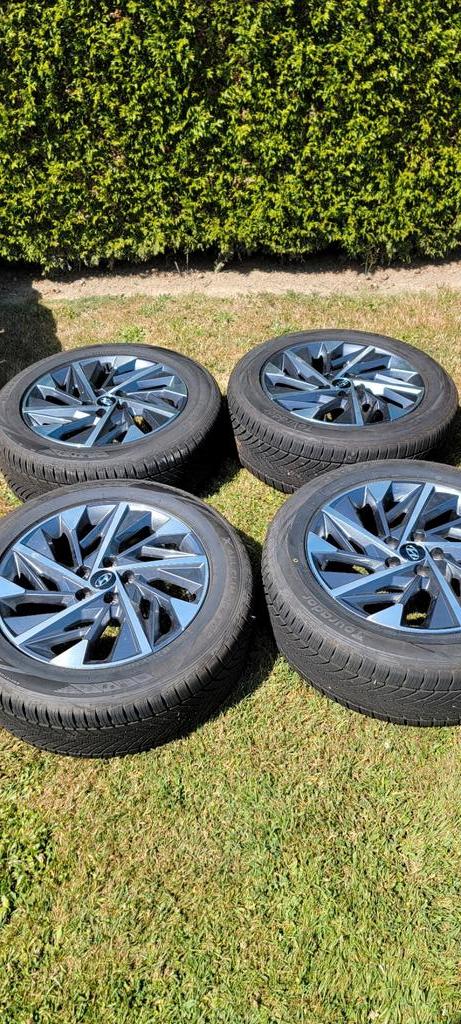 Av 4 originele 18p wielen Hyundai Tucson nx4 met 4 sa-banden, Auto-onderdelen, Banden en Velgen, Velg(en), All Season, 18 inch