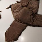 Collier en fourrure de 2 animaux et bonnets, Enlèvement, Porté