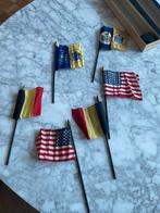 Coffret fanions de table protocolaire vintage Belgique & USA, Enlèvement, Utilisé