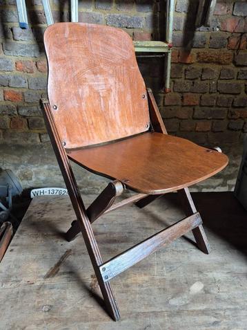 US WW2 folding chair American Seating Company beschikbaar voor biedingen