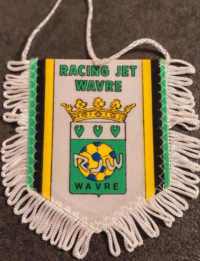 Racing Jet Wavre 1990s fanion wimpel vaantje vaandel vlag, Verzamelen, Sportartikelen en Voetbal, Zo goed als nieuw, Ophalen of Verzenden