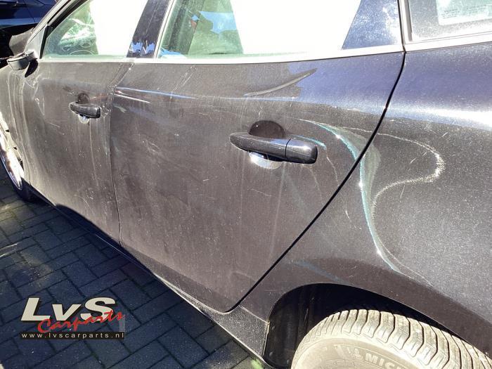 Portière 4portes arrière gauche d'un Volvo V40 (717), Autos : Pièces & Accessoires, Carrosserie & Tôlerie, Porte, Volvo, Utilisé