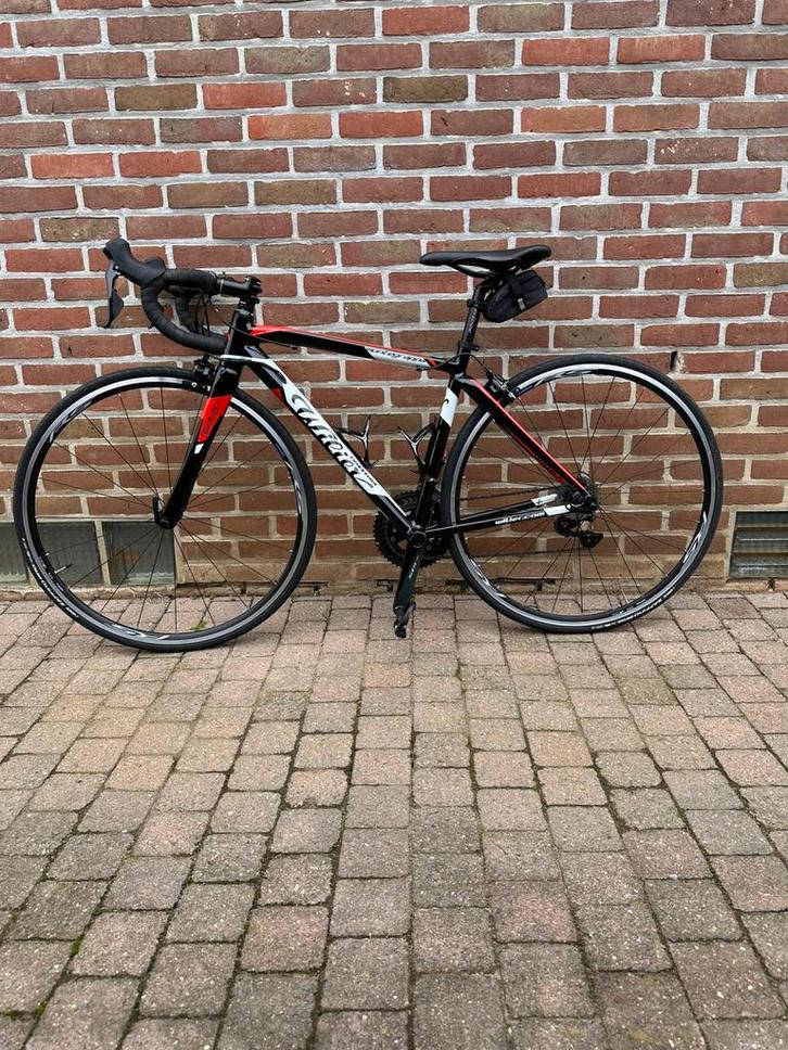 Coursefiets Wilier triestina fondata nel 1906, Vélos & Vélomoteurs, Vélos | Femmes | Vélos de sport & de randonnée, Comme neuf