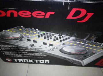 Pioneer DDJ T1 (avec étui), Musique & Instruments, DJ sets & Platines, Enlèvement ou Envoi, Comme neuf, Platine, Pioneer
