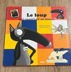 Livre: le loup qui enquêtait au musée, Jongen of Meisje, Fictie algemeen, Zo goed als nieuw, 4 jaar