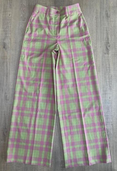 NIEUW! ESSENTIEL ANTWERP Whenever geruite broek in groen/roz, Kleding | Dames, Broeken en Pantalons, Nieuw, Maat 38/40 (M), Groen