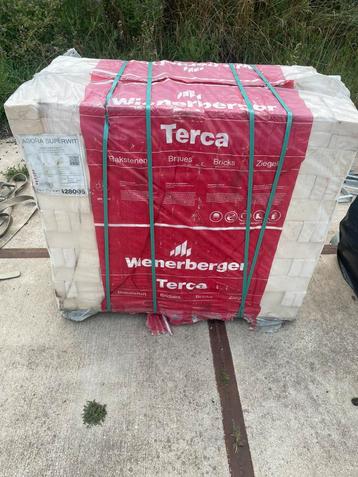 Brick terca agora superwit, Enlèvement, Comme neuf