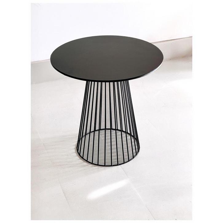 Table d’appoint ronde par Antonino Sciortino pour Serax, Maison & Meubles, Tables | Tables d'appoint, Utilisé, Rond, 45 à 60 cm