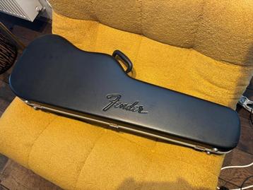 Fender molded case (80's/90's)  beschikbaar voor biedingen