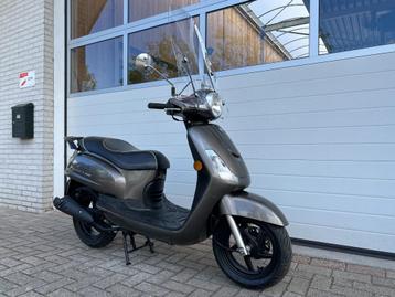 Bijna nieuwe Sym Fiddle A klasse. 2018! 8440KM! *Windscherm* beschikbaar voor biedingen