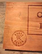 Houten plaquette „Carruades de Lafite”. Kasteel Lafite. Dome, Ophalen of Verzenden, Zo goed als nieuw