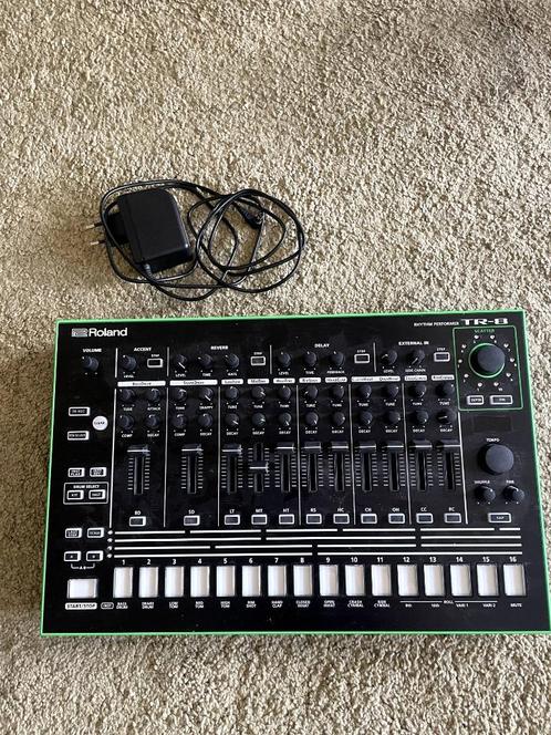 Roland TR-8 Drumcomputer, Musique & Instruments, Batteries électroniques, Comme neuf, Roland, Enlèvement ou Envoi