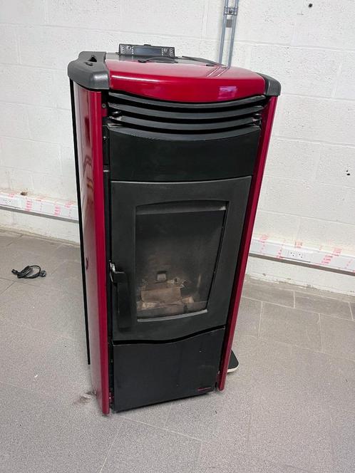 La Nordica Extraflame Melinda Idro Steel 14.2 kW, Maison & Meubles, Poêles, Utilisé, Autoportant, Poêle à granulés, Autres carburants