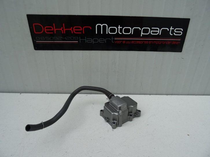 Carter ontluchting deksel Suzuki GSXR750 / GSXR600 2006-2007, Motoren, Onderdelen | Suzuki, Gebruikt, Ophalen of Verzenden