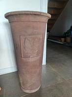 Bruine stenen bloempot., Ophalen