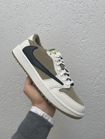 Jordan 1 Retro Low Golf Travis Scott Neutral Olive maat 41 beschikbaar voor biedingen