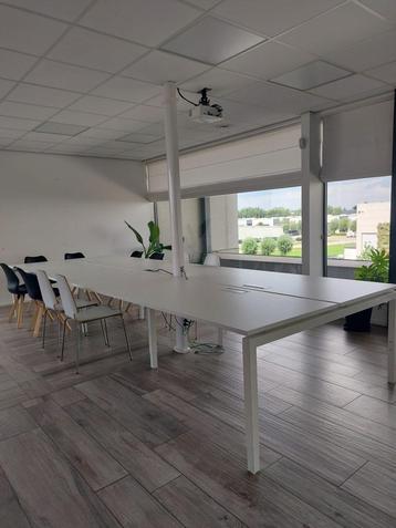 XL kantoortafel / vergadertafel in perfecte staat  beschikbaar voor biedingen