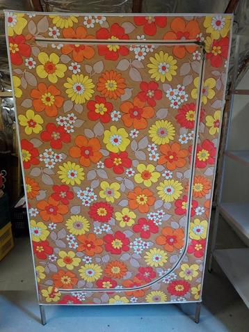 Garde-robe camping vintage beschikbaar voor biedingen