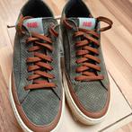 Sneakers nubuck kaki/bruin P488 maat 42, Kleding | Heren, Schoenen, Ophalen, Zo goed als nieuw, Bruin, Sneakers
