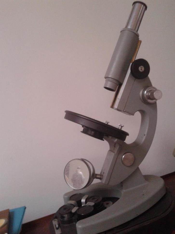 Microscoop MBU-4, TV, Hi-fi & Vidéo, Matériel d'optique | Microscopes, Utilisé, Microscope biologique, 400x à 1000x, Enlèvement