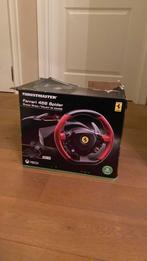 Thrustmaster Ferrari gaming stuur. (Met doos), Games en Spelcomputers, Games | Xbox One, Ophalen, Zo goed als nieuw