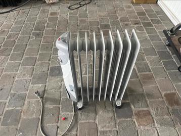 Radiator zo goed als nieuw 2keer gebruikt beschikbaar voor biedingen