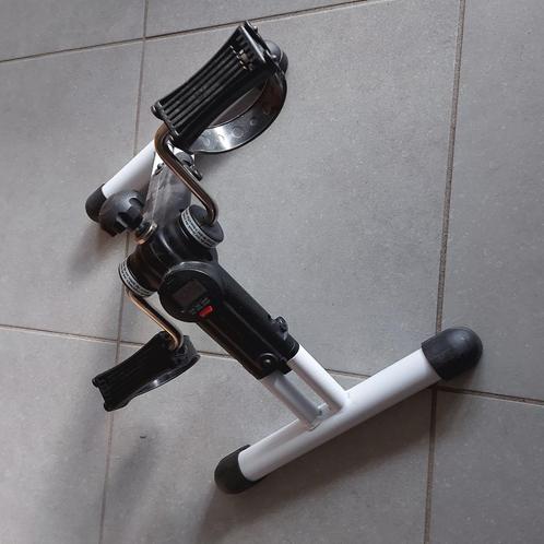 Hometrainer fiets voor mindervaliden., Diversen, Verpleegmiddelen, Zo goed als nieuw, Ophalen of Verzenden