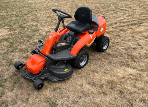 Husqvarna Rider R214C, Tuin en Terras, Zitmaaiers, Zo goed als nieuw, 90 tot 120 cm, Elektrische starter, Mulchfunctie, Ophalen