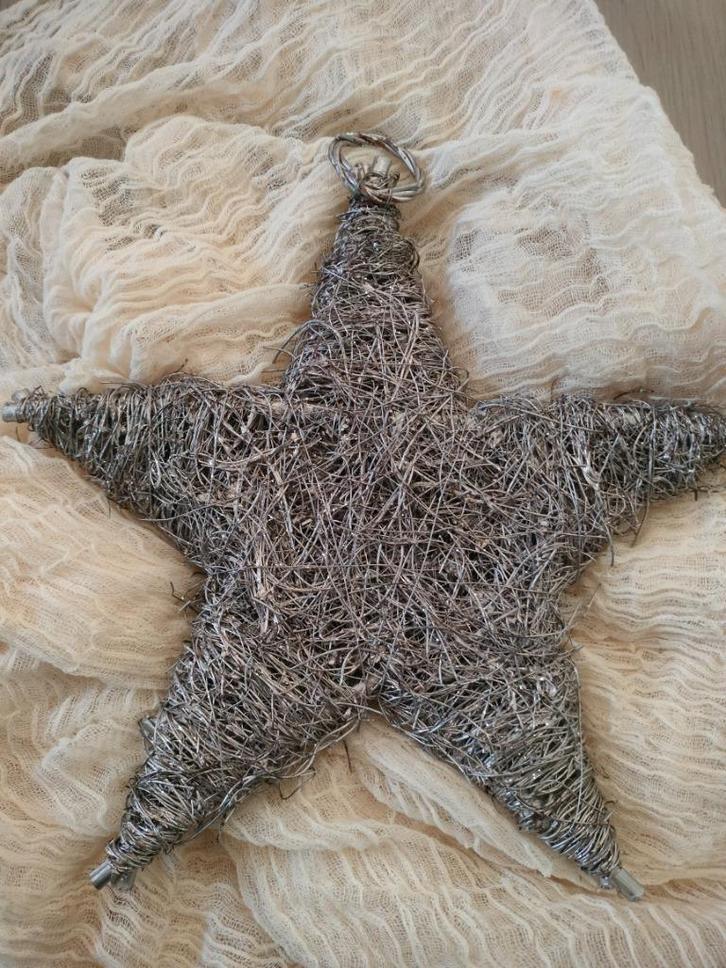 Decoratieve ster - groot / zilverkleurig met glitter, Diversen, Kerst, Zo goed als nieuw, Ophalen of Verzenden