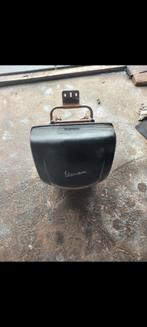 Top caise vespa et coupe vent, Motos, Accessoires | Valises & Sacs, Enlèvement, Comme neuf