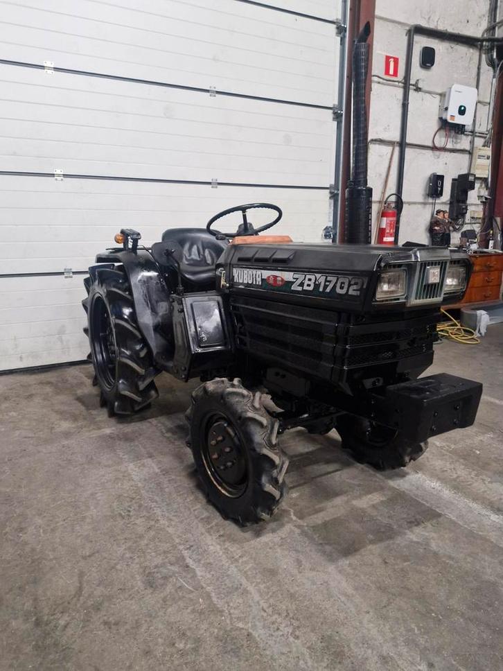 Kubota b1702 4x4 tractor alles werkt perfect, Zakelijke goederen, Overige Zakelijke goederen, Ophalen of Verzenden