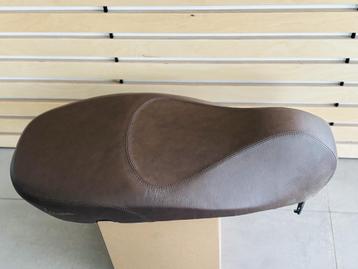 *UITVERKOOP ZADELS VESPA, Enlèvement, Neuf