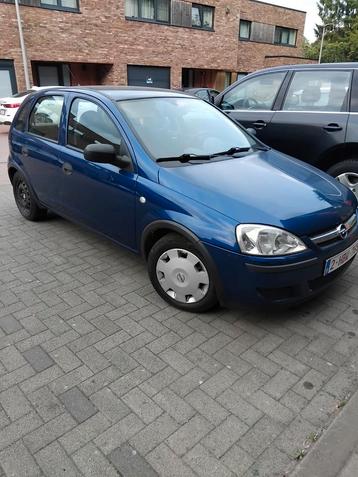 Auto Opel Corsa benzine  beschikbaar voor biedingen
