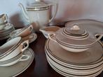 Art deco koffieservies, Ophalen