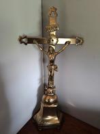 Crucifix ancien en laiton numéroté, Ophalen of Verzenden