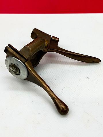 Gas Chocke en decompressie hendel. Manette Oldtimer  beschikbaar voor biedingen