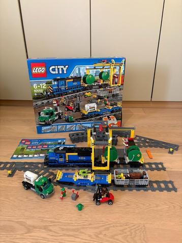LEGO City – Train de marchandises (60052) beschikbaar voor biedingen