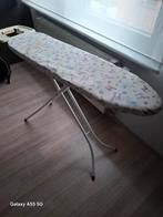 Strijkplank in goede staat, Elektronische apparatuur, Strijkijzers en Strijkplanken, Ophalen, Zo goed als nieuw