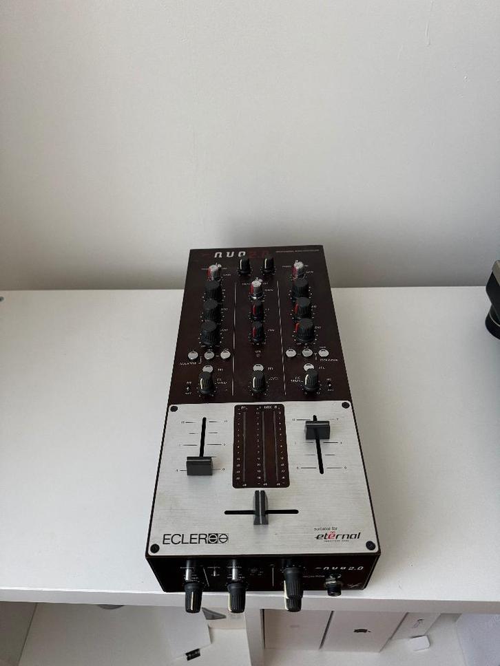 Ecler NUO 2.0 — Stroomvoorziening moet worden vervangen, Muziek en Instrumenten, Dj-sets en Draaitafels, Gebruikt, Dj-set, Overige merken