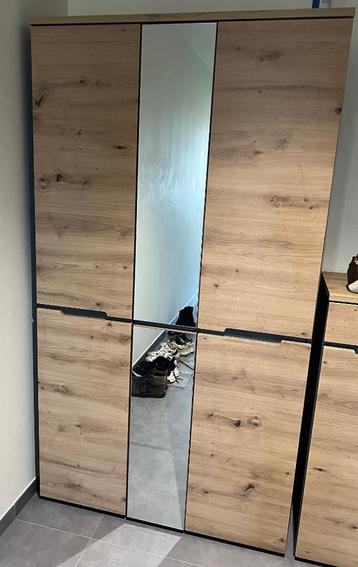 Garderobekast beschikbaar voor biedingen