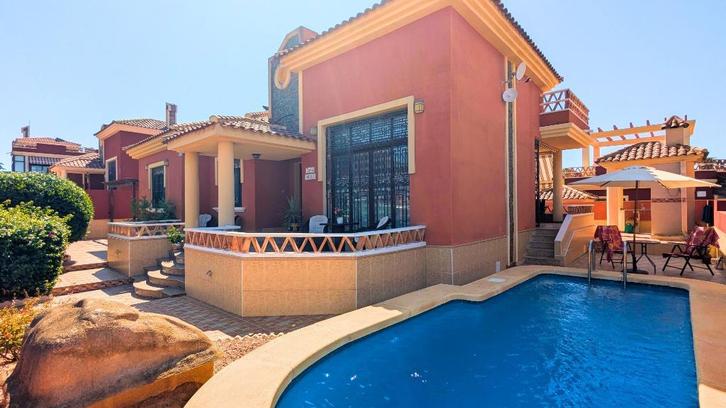 Vrijstaande villa met privé zwembad, Algorfa., Immo, Buitenland, Spanje, Woonhuis, Dorp