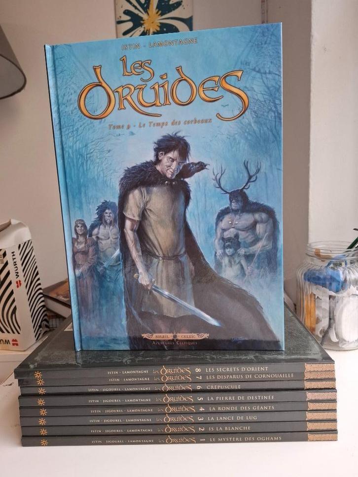 LES DRUIDES TOMES 1 à 9 SERIE COMPLETE TBE TOUS EO, Livres, BD, Comme neuf, Série complète ou Série, Enlèvement ou Envoi