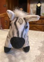 Knuffel zebra paardje met bolletjes binnenin., Overige typen, Ophalen of Verzenden, Zo goed als nieuw