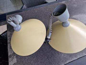 2 Hang/treklampen beschikbaar voor biedingen