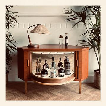 Vintage Bar Cabinet - Speakeasy Bar - Sideboard