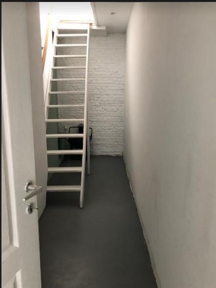 Te renoveren huis met grote garage te koop, Immo, Huizen en Appartementen te koop, Provincie Oost-Vlaanderen, tot 200 m², Tussenwoning