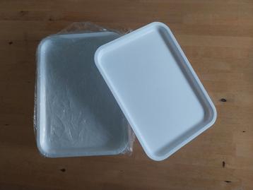 Lot de 48 plateaux de services NEUFS beschikbaar voor biedingen